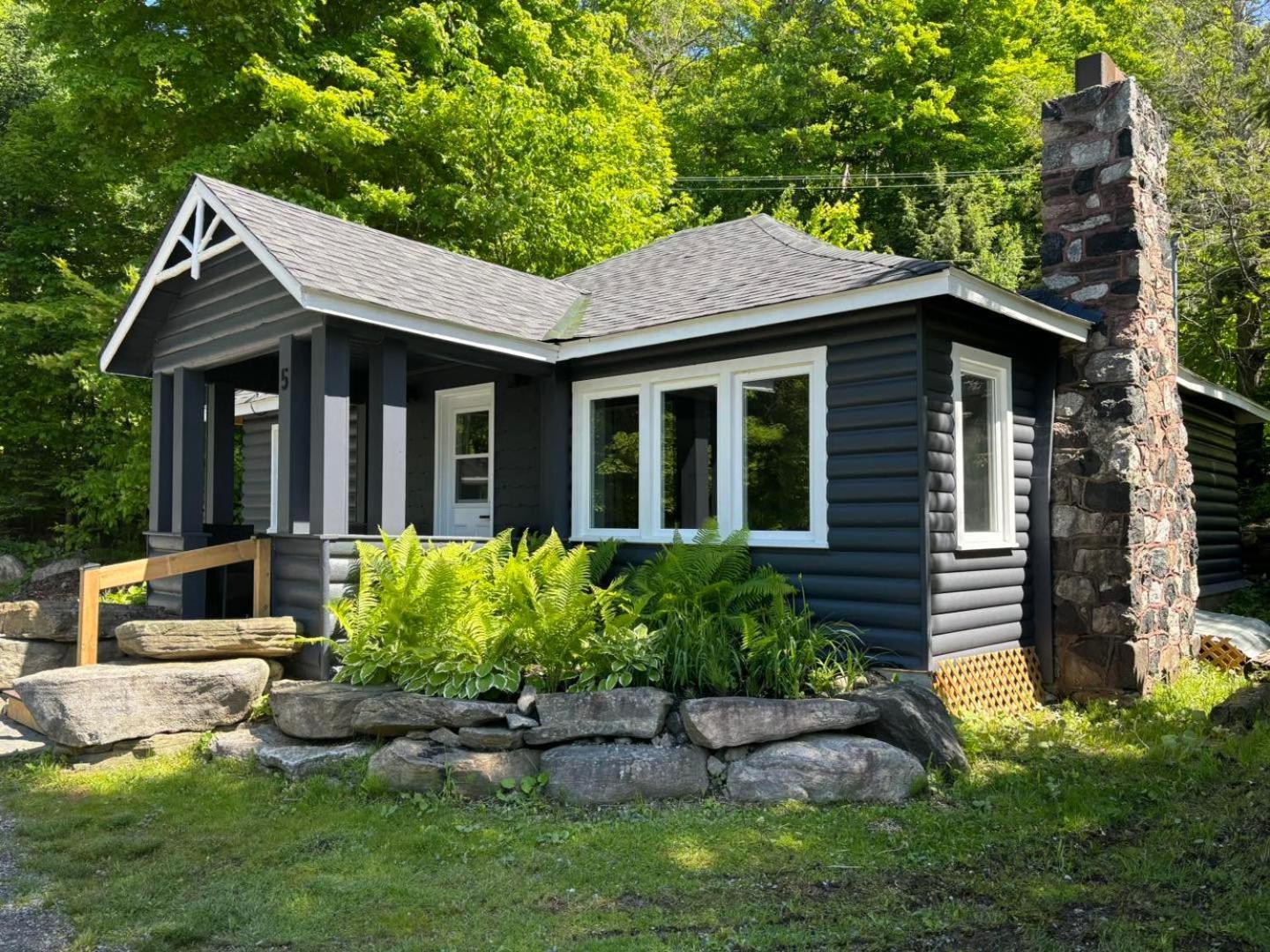Bonnie View Inn Haliburton Extérieur photo